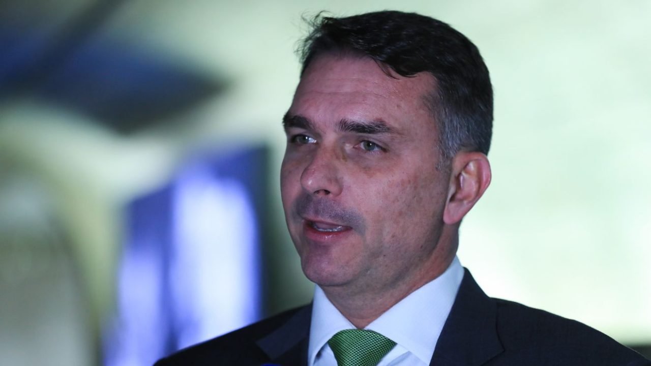 Flavio-Bolsonaro-audiencia-tarifas-brasil-EUA-Pedro-Franco-Agencia-Senado