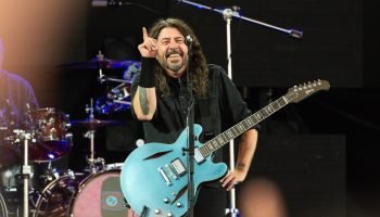 Foto: 1 de 1 Imagem colorida de um homem - Foto: Joseph Okpako/WireImag