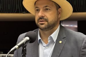 Deputado federal Geraldo Mendes no plenário da Câmara dos Deputados (Foto: Ascom/GM)