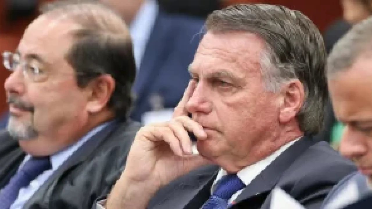 Jair-Bolsonaro-2-300x166-1