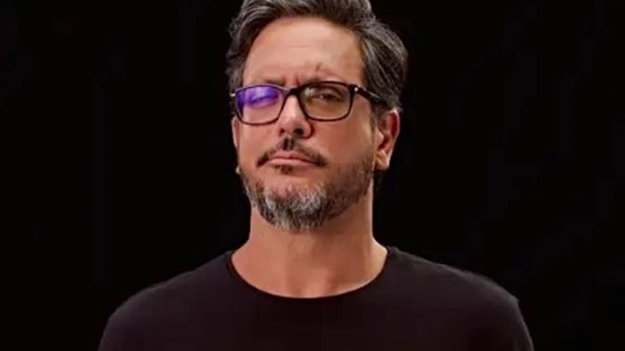 Lucio Mauro Filho durante homenagem no Caldeirão — Foto: 1 de 1 Lucio Mauro Filh