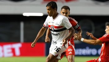 Luiz-Gustavo-Sao-Paulo-x-Internacional