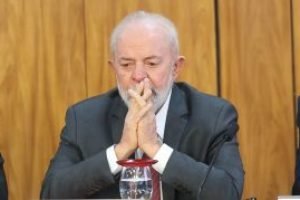 Lula-desfile-300x179-1