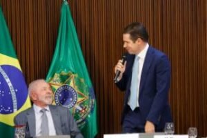Lula-e-Hugo-Motta-300x185-1