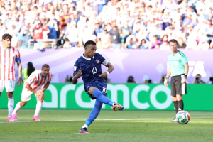 Mbappe-marca-de-penalti-e-Franca-elimina-Paraguai-nas-oitavas-da-Copa-do-Mundo