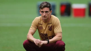 NOB9w5Dp-joao-correia-cap2-1