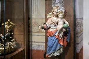 Nossa-Senhora-da-Luz-dos-Pinhais.jpg