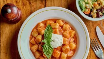 Novas-opcoes-reformam-a-inspiracao-da-cozinha-italiana-familiar-Foto-Marcelo-Bruzzi