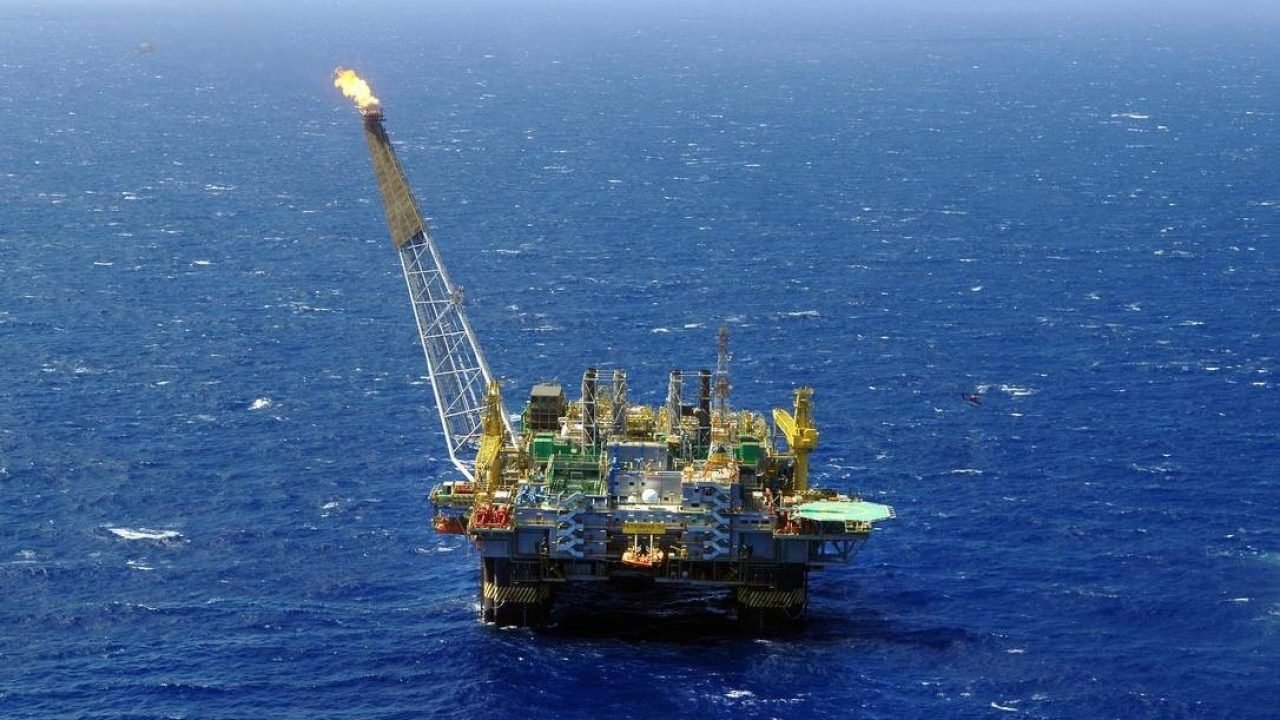 PNA-2-Divulgacao-Petrobras-Plataforma-de-Petroleo-na-Costa-Norte-do-Rio-de-Janeiro