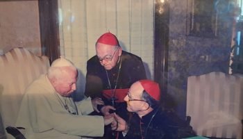 Papa-Joao-Paulo-e-Dom-Pedro-Fedalto.jpg