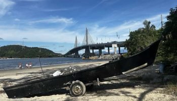 Paranaenses vivem dia especial da inauguração da Ponte de Guaratuba — Foto: Para
