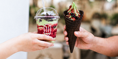SHAKE E CONE ESPECIAL MATCHA E AMARENA