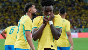 Brasil goleia o Panamá por 6 a 2 no Maracanã diante de mais de 70 mil torcedores