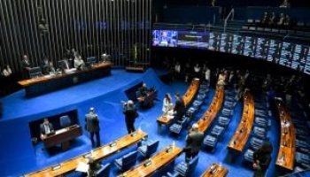 Senado-1-300x200-1