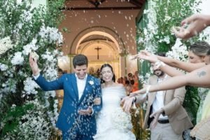 Casamento de João Campos e Tabata Amaral na Capela de São Benedito — Foto: Famil