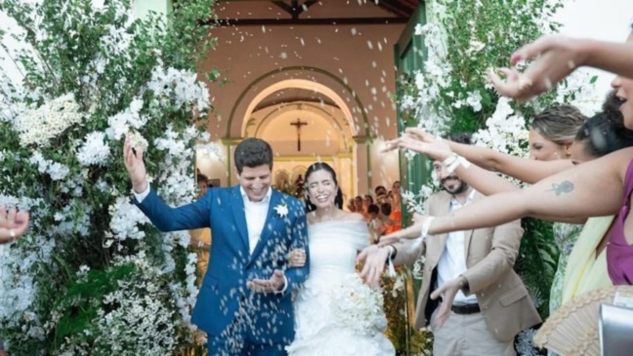 Casamento de João Campos e Tabata Amaral na Capela de São Benedito — Foto: Famil