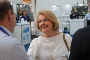 Tp0H2BejvrqLHNLozH0ewreDbbVF6GPOzaRLiz3T