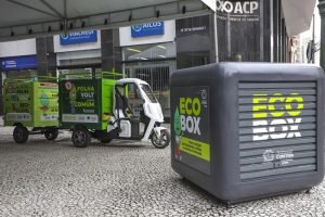 Tuk-Tuk-e-ponto-de-descarte.jpg