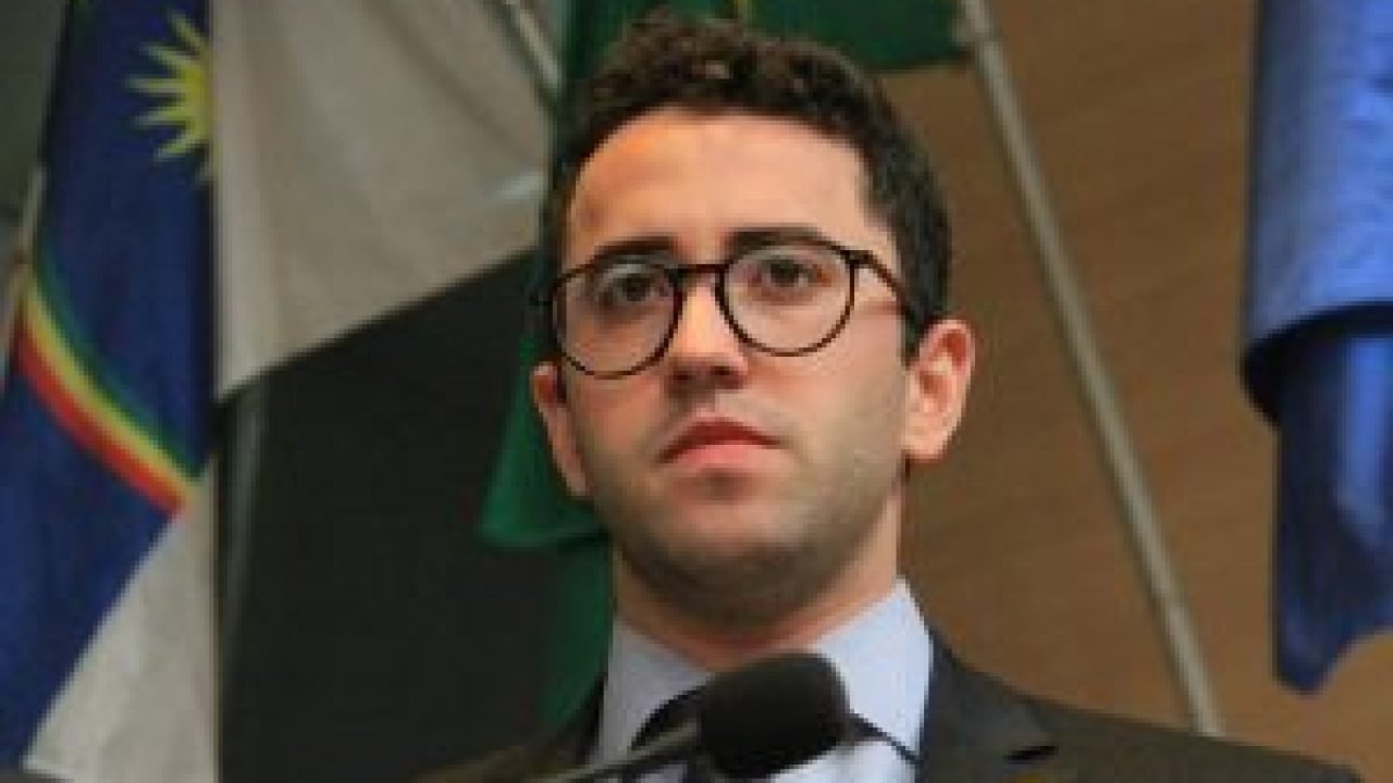 Vereador-de-Recife-Thiago-Medina-pede-cassacao-de-medico-que-zombou-da-morte-de-Charlie-Kirk-300x200-1