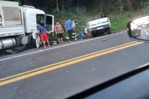 Momentos após o gravíssimo acidente (Fotos: Léo Minski)