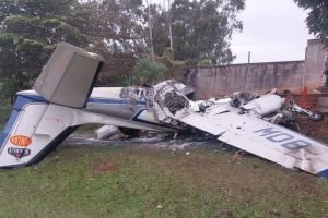 Os três passageiros seriam pilotos — Foto: Os três passageiros seriam pilotos De
