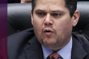 Presidente do Senado cancela sessão alegando falta de quorum após investida da P