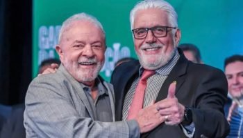 Após operação da PF, Lula diz que confia em Jaques Wagner — Foto: Após operação