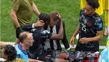 Técnico do Canadá faz revelação pesada sobre fratura assustadora de Koné; VEJA —