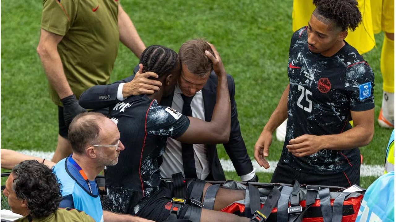 Técnico do Canadá faz revelação pesada sobre fratura assustadora de Koné; VEJA —