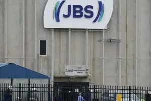JBS muda estrutura que atende exportações para a China — Foto: JBS muda estrutur
