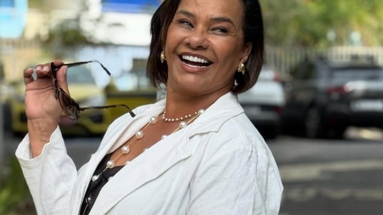 Solange Couto revela ter achado R$ 500 mil em vaso sanitário — Foto: 1 de 1 Sola