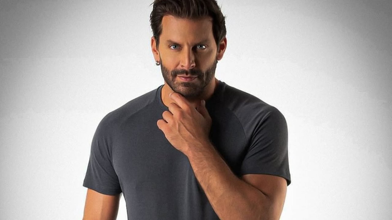 Henri Castelli em fundo branco — Foto: 1 de 1 Imagem colorida de Henri Castelli