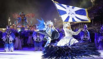 Foto: 1 de 1 Acadêmicos de Niterói desfila na Sapucaí - Foto: Alexandre Macieira