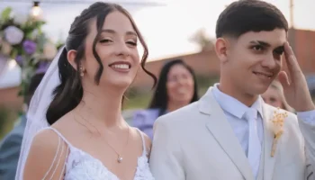 A morte de um jovem casal em um acidente de trânsito causou grande comoção em It