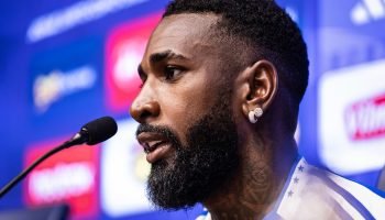 Gerson na apresentação no Cruzeiro — Foto: Gustavo Aleixo/CruzeiroGerson na apre