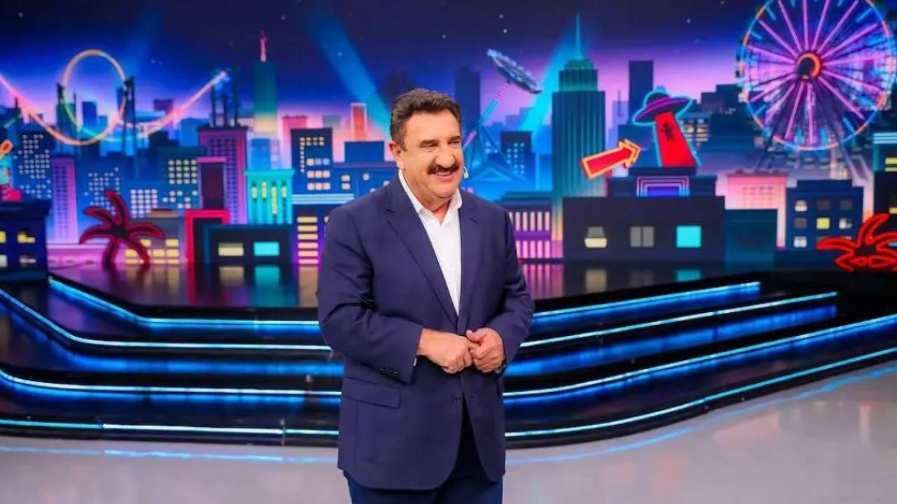 Apresentador Ratinho foi alvo de ataques após fala em programa ao vivo — Foto: A