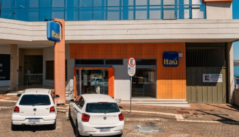 agencia-do-banco-itau-e-arrombada-em-foz-mas-policia-nao-identifica-furto-6a958def3ff29
