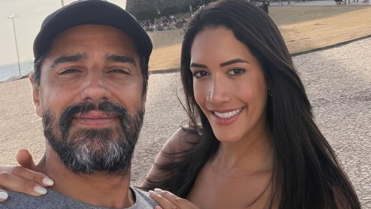 Alberto Cowboy e Priscila Monroy aparecem em imagem divulgada pelo portal de not