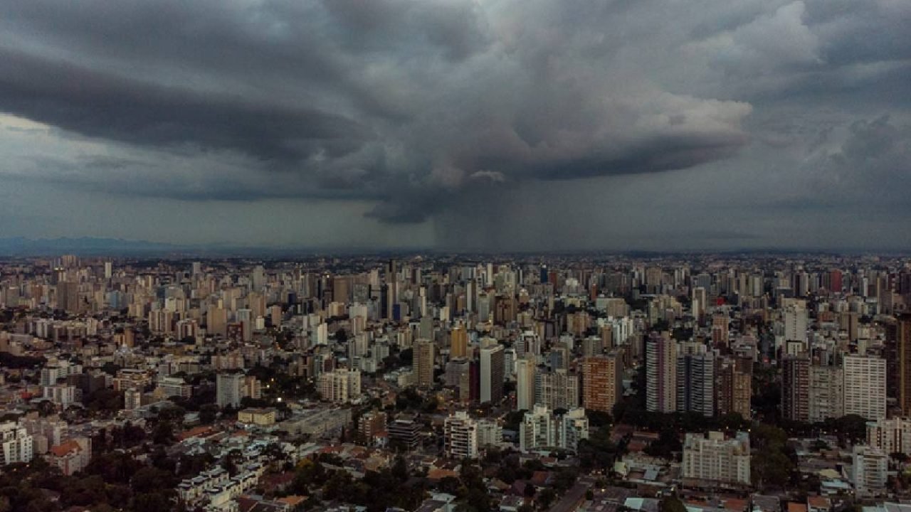 Chuva intensa no Paraná — Foto: Foto: Pedro Ribas/SECOM
