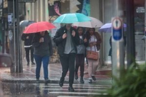 Tempestade pode atingir diversas cidades do Paraná. (Foto: Geraldo Bubniak/ AEN)