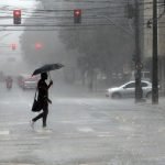 Foto: O alerta de tempestade vai atingir 221 cidades do Paraná (Foto: Gilson Abr