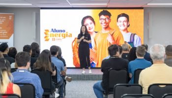 Programa de bolsas e tutoria da Copel — Foto: Governo do Paraná