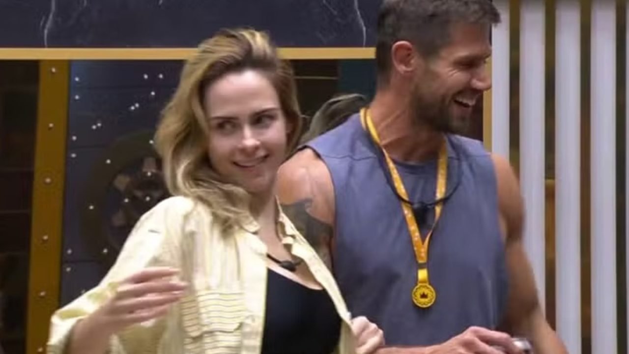Foto: 1 de 1 Imagem colorida de Ana Paula e Jonas no BBB 26 - Metrópoles - Foto: