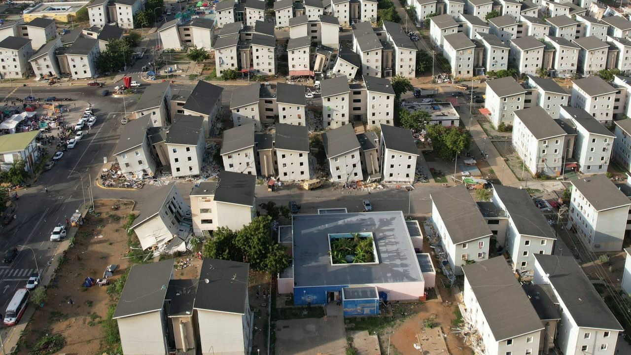 ap26178475719775