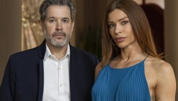 Imagem colorida de Murilo Benício e Grazi Massafera posando para fotos da — Foto