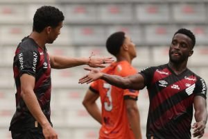 athletico-amistoso-santa-catarina