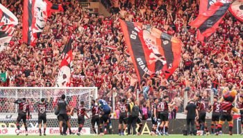 athletico-arrancada-102-anos-torcida-carneiro-neto