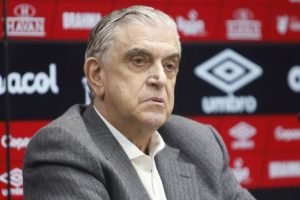 athletico-petraglia-contratacao-volante-senegales-africano-sao-paulo