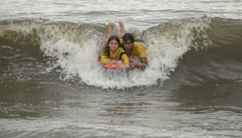 Escolinha de bodyboarding em Matinhos e Guaratuba — Foto: Governo do Paraná