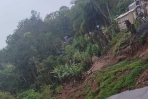 aulas-suspensas-parana-960x592-1
